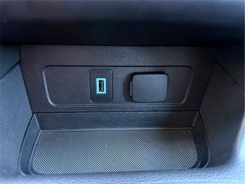 Used 2019 Ford Escape SEL AWD/4WD image 20