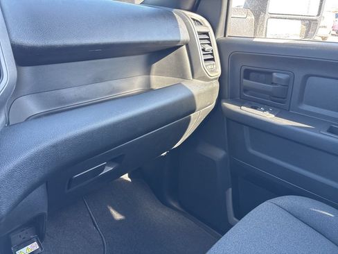 New 2026 RAM 3500 Tradesman AWD/4WD image 23