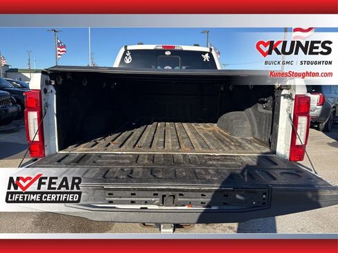 Used 2021 Ford F350 Lariat image 18