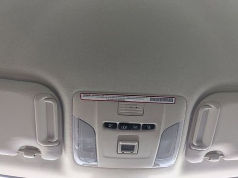 Used 2020 Toyota Corolla LE FWD image 24