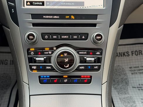 Used 2017 Lincoln MKZ Reserve w/ Climate Package image 23