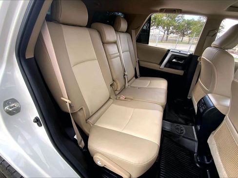 Used 2023 Toyota 4Runner SR5 Premium image 18