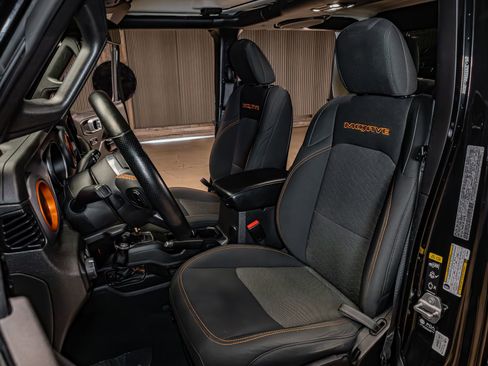 Used 2022 Jeep Gladiator Mojave w/ LED Lighting Group image 19