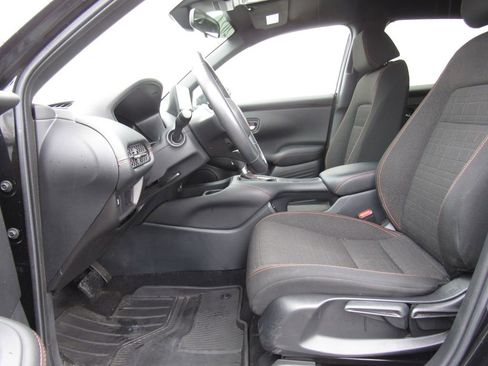 Used 2024 Honda HR-V Sport image 10
