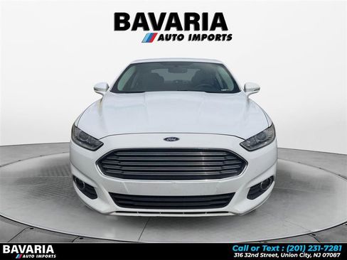 Used 2014 Ford Fusion SE w/ Equipment Group 202A FWD image 8