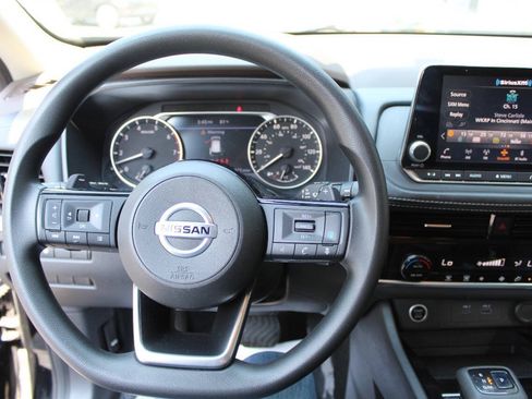 Used 2021 Nissan Rogue SV AWD/4WD image 33