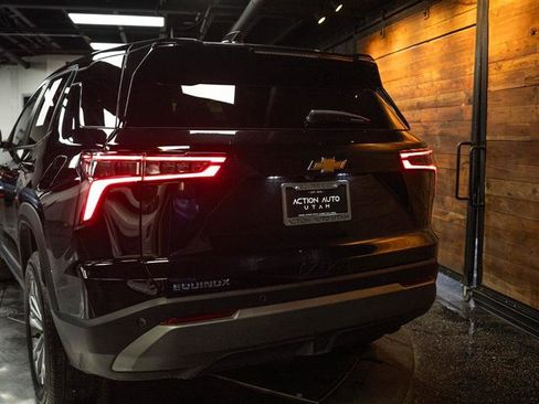 Used 2025 Chevrolet Equinox LT image 6