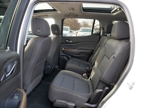 Used 2023 GMC Acadia SLE w/ Driver Convenience Package image 35