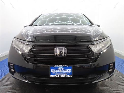 Used 2024 Honda Odyssey Sport image 2