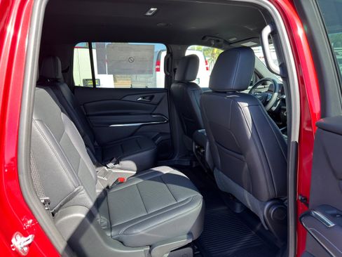 New 2026 Chevrolet Traverse LT w/ Driver Confidence Package image 12