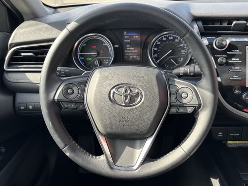 Used 2019 Toyota Camry SE w/ Audio Package FWD image 17