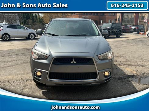 Used 2012 Mitsubishi Outlander Sport SE image 1