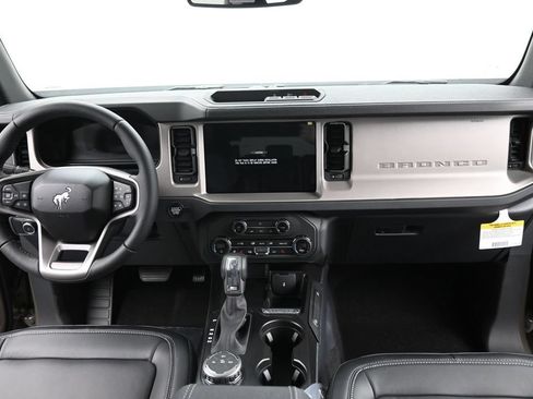 New 2026 Ford Bronco Outer Banks AWD/4WD image 10