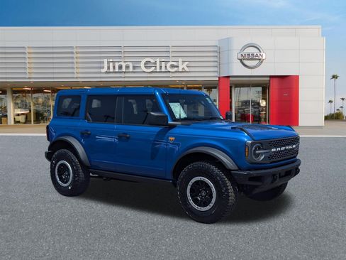 Used 2026 Ford Bronco Badlands AWD/4WD image 1