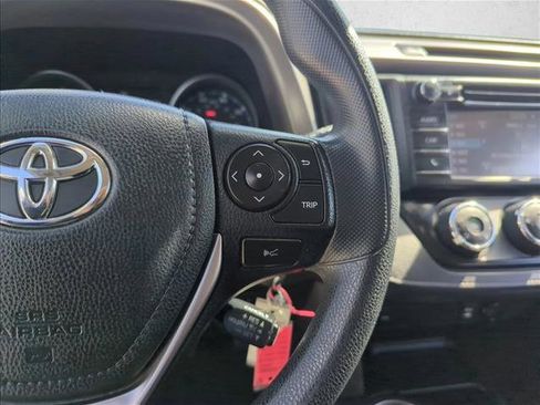 Certified 2018 Toyota RAV4 LE image 18