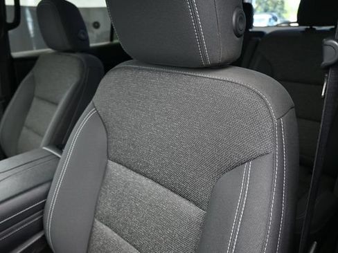 Used 2024 Chevrolet Traverse LT FWD image 18
