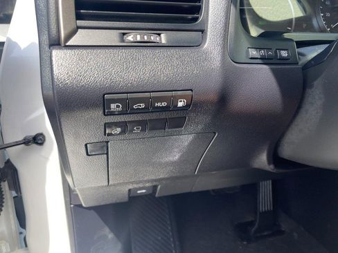 Used 2022 Lexus RX 450h AWD w/ Luxury Package image 26