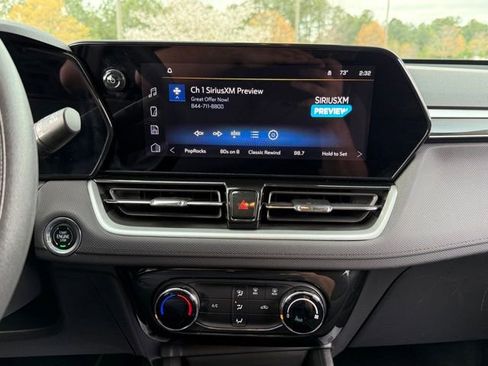 Used 2025 Chevrolet TrailBlazer LT image 19