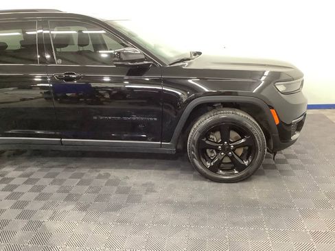 Used 2023 Jeep Grand Cherokee L Limited w/ Black Appearance Package image 27