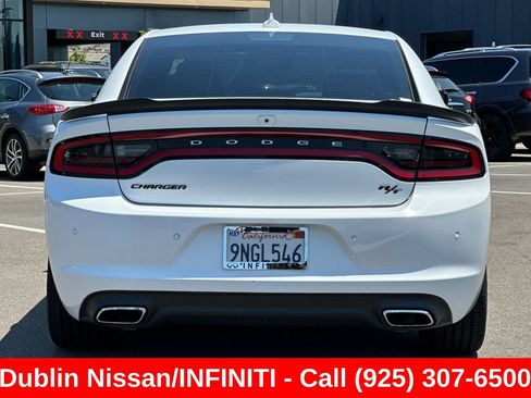 Used 2018 Dodge Charger R/T w/ Blacktop Package RWD image 5