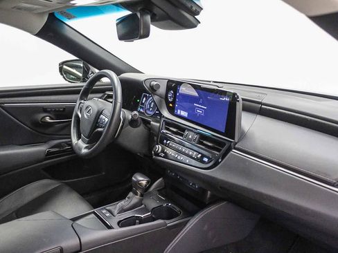 Certified 2025 Lexus ES 300h w/ Premium Package FWD image 16