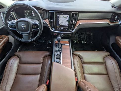 Used 2020 Volvo V60 T5 Cross Country AWD/4WD image 26