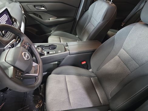 New 2026 Nissan Rogue SV w/ Cold Weather Package FWD image 15