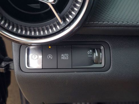 New 2026 Chevrolet Equinox LT w/ Convenience Package II FWD image 31