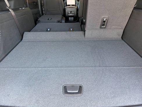 New 2026 GMC Yukon XL Denali w/ Denali Reserve Package RWD image 17