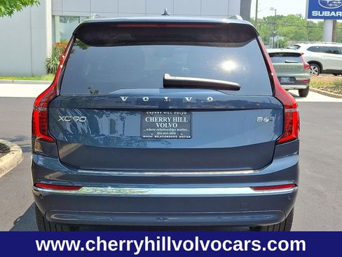 New 2025 Volvo XC90 B6 Plus w/ Protection Package Premier image 5