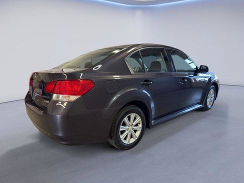 Used 2010 Subaru Legacy 2.5i Premium AWD/4WD image 6