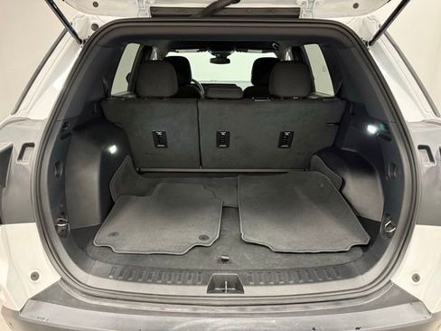 Used 2026 GMC Terrain Elevation FWD image 32