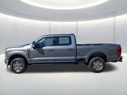 Used 2024 Ford F250 Lariat AWD/4WD image 2