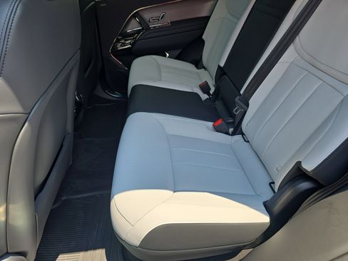 New 2025 Land Rover Range Rover Sport Dynamic SE image 14