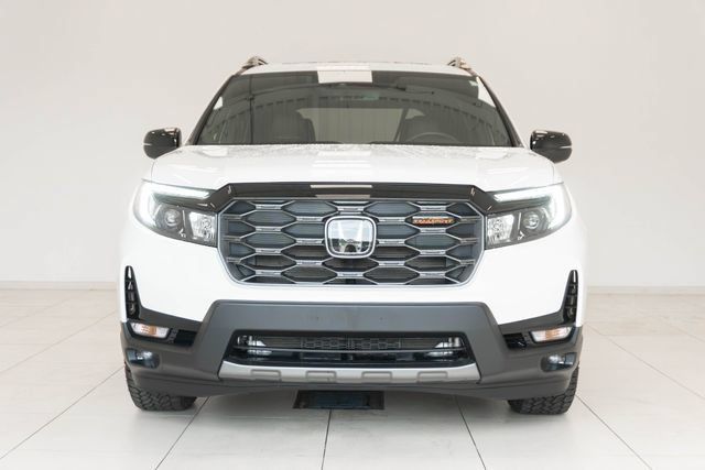 Used 2025 Honda Passport TrailSport image 5