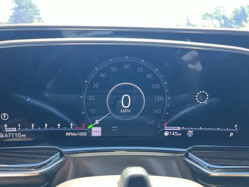Used 2023 Cadillac Escalade ESV Premium Luxury AWD/4WD image 39