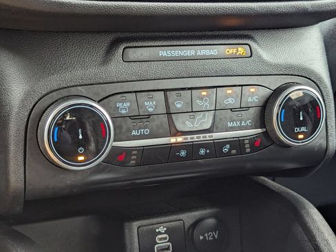 Used 2025 Ford Escape ST-Line Select AWD/4WD image 18
