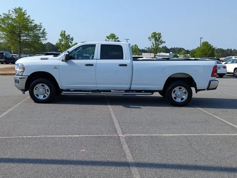 Used 2023 RAM 3500 Tradesman w/ Towing Technology Group AWD/4WD image 8