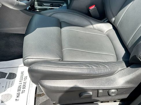 Used 2025 Subaru Ascent Bronze Edition AWD/4WD image 23