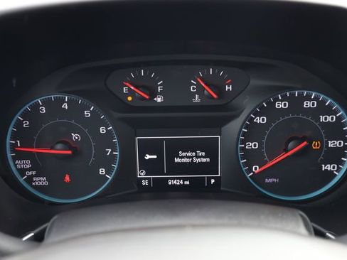 Used 2018 Chevrolet Equinox LT image 16