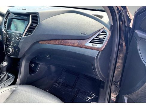 Used 2017 Hyundai Santa Fe SE w/ SE Premium Package 02 AWD/4WD image 27