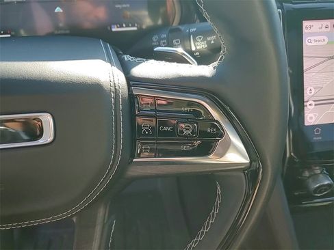 Used 2023 Jeep Grand Cherokee L Overland w/ Advanced Protech Group III image 14