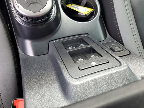 Used 2024 Ford Bronco Black Diamond image 24