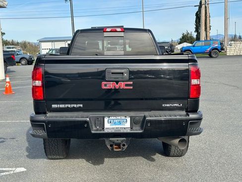 Used 2019 GMC Sierra 3500 Denali w/ Duramax Plus Package image 3