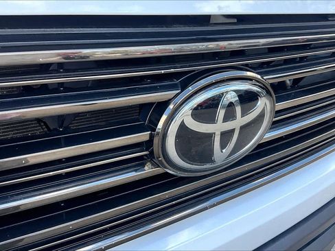 Certified 2021 Toyota Tundra Limited w/ Limited Premium Package AWD/4WD image 29