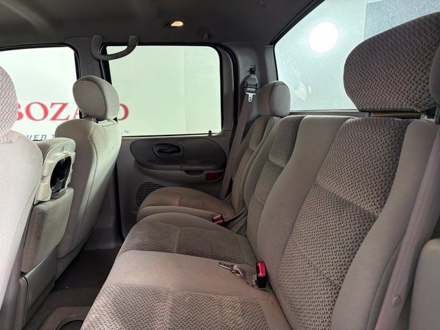 Used 2002 Ford F150 XLT RWD image 26
