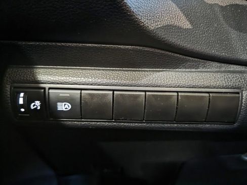 Used 2025 Toyota Corolla LE image 18