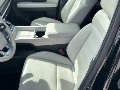 Used 2024 Hyundai Santa Fe Limited image 18