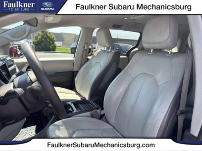 Used 2018 Chrysler Pacifica Touring-L w/ Advanced Safetytec Group