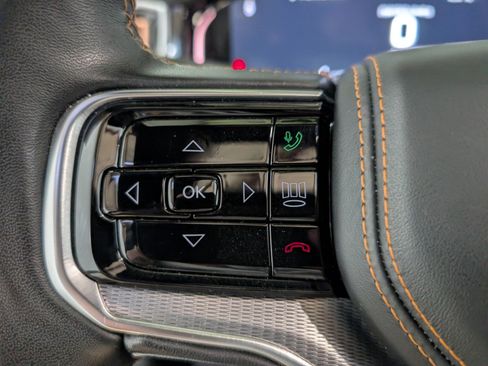 Used 2023 Jeep Grand Wagoneer Series III image 24